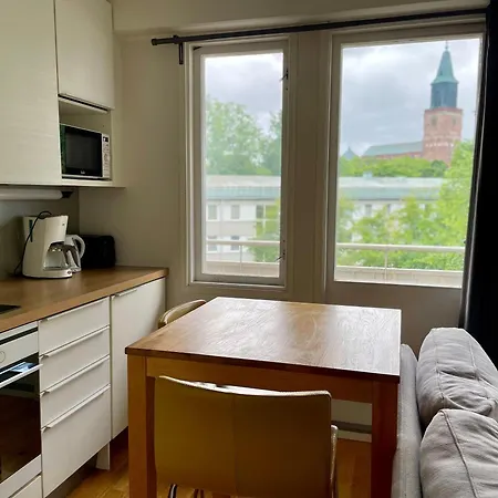 Apartment Kotimaailma - Studio, Great View And Location Turku